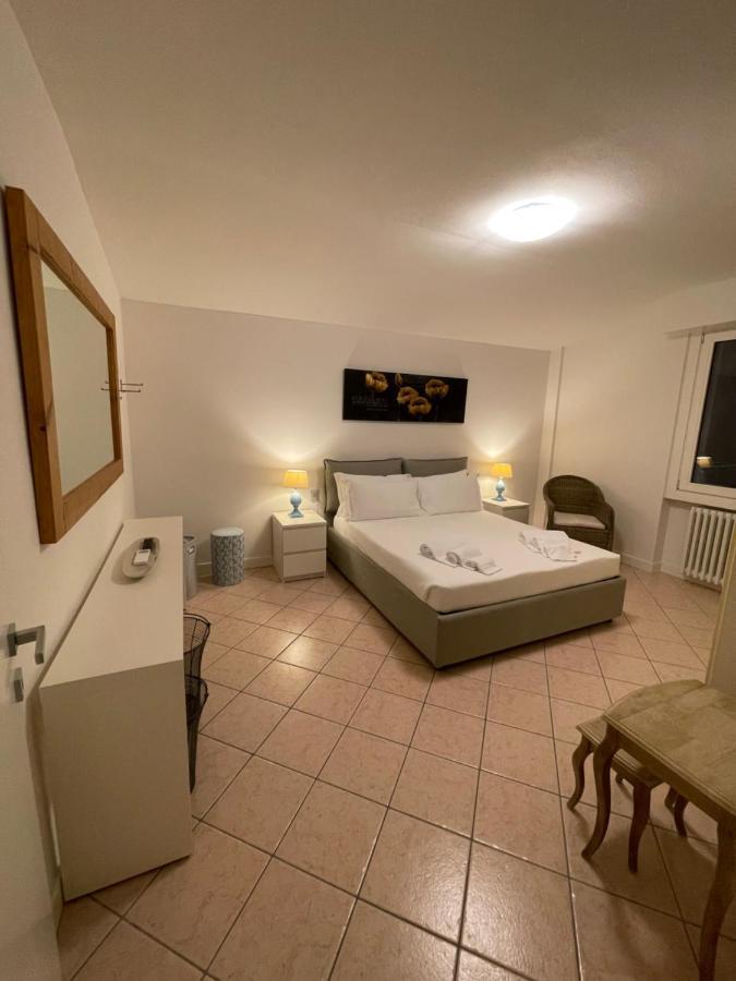 Villa Elvira Gardone Riviera Esterno foto